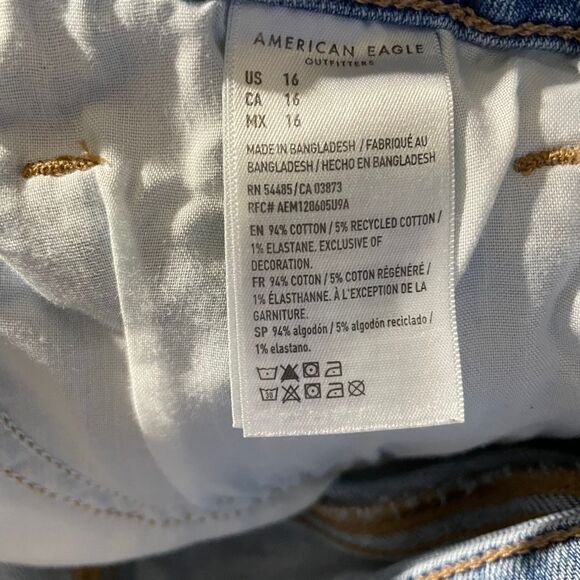 American Eagle Outfitters Stretch Cuffed Jeans Shorts Cotton Blue Womens Size 16 - Picture 3 of 7